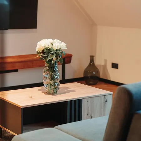 Hviezdoslavova Apartments, Centre, Parking Available * Trnava