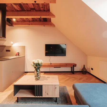 Hviezdoslavova Apartments, Centre, Parking Available Trnava