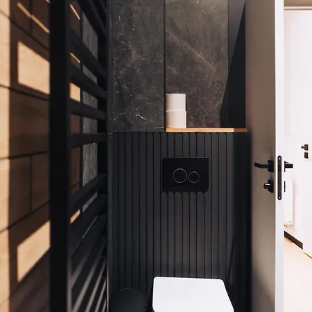 Hviezdoslavova Apartments, Centre, Parking Available Lägenhet *