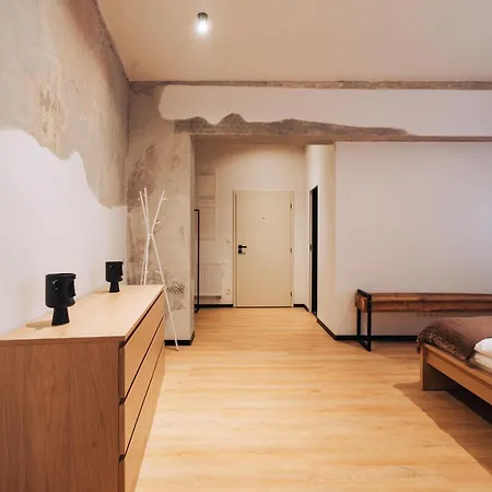 Hviezdoslavova Apartments, Centre, Parking Available アパート トルナヴァ