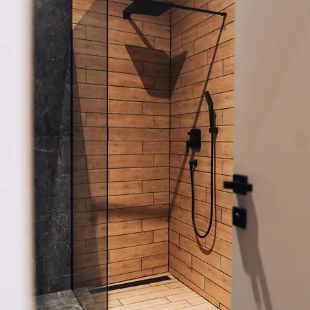 Hviezdoslavova Apartments, Centre, Parking Available アパート トルナヴァ